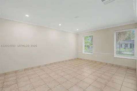 10650 SW 77th Court Pinecrest FL 33156