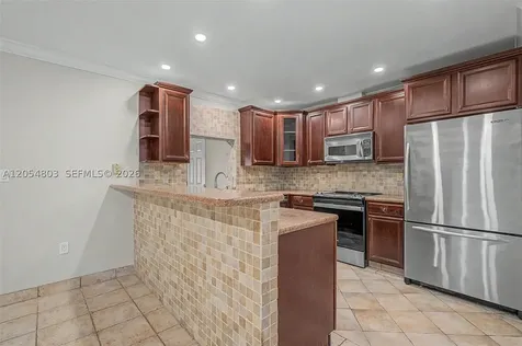 10650 SW 77th Court Pinecrest FL 33156