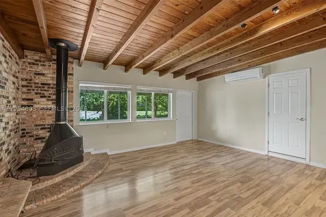 10650 SW 77th Court Pinecrest FL 33156