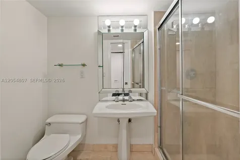 3600 Mystic Pointe Drive Aventura FL 33180
