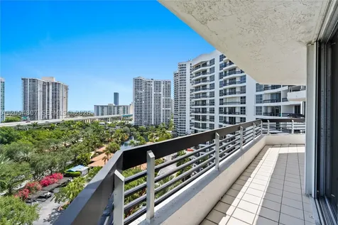 3600 Mystic Pointe Drive Aventura FL 33180