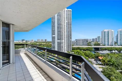 3600 Mystic Pointe Drive Aventura FL 33180