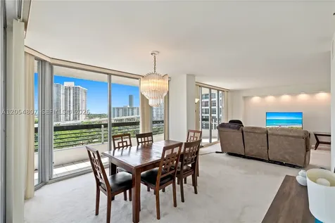 3600 Mystic Pointe Drive Aventura FL 33180