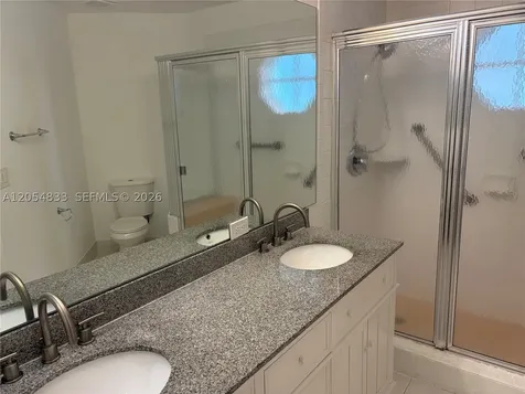 9020 N Lake Park Circle N Davie FL 33328