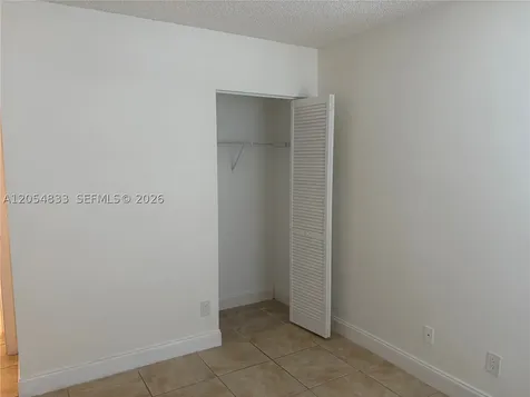 9020 N Lake Park Circle N Davie FL 33328