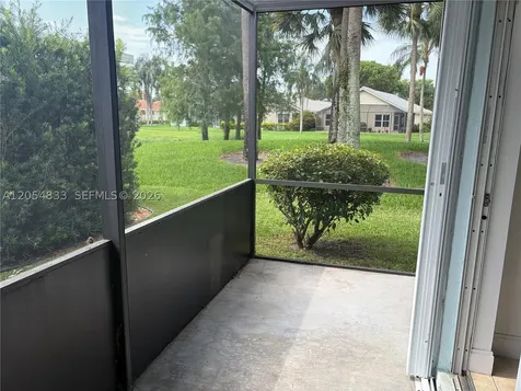 9020 N Lake Park Circle N Davie FL 33328