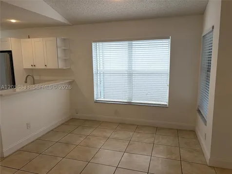 9020 N Lake Park Circle N Davie FL 33328