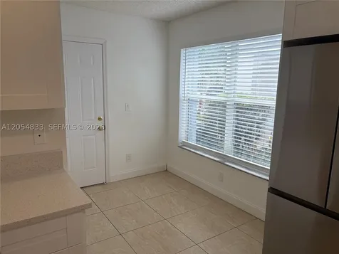9020 N Lake Park Circle N Davie FL 33328