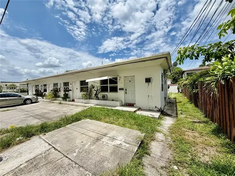 2041 S Jackson Street Hollywood FL 33020