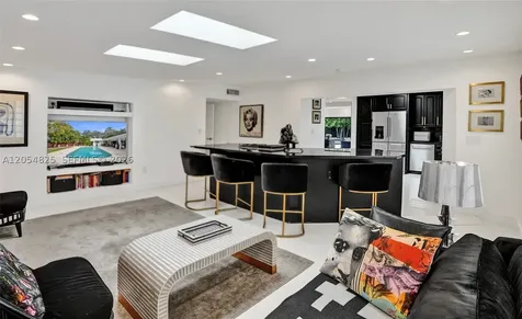 19130 NE 21st Avenue North Miami Beach FL 33179