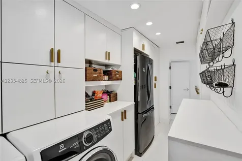19130 NE 21st Avenue North Miami Beach FL 33179