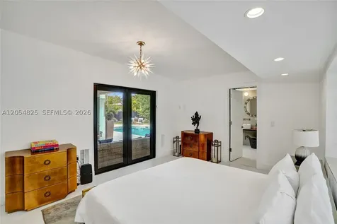 19130 NE 21st Avenue North Miami Beach FL 33179