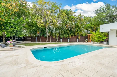 19130 NE 21st Avenue North Miami Beach FL 33179