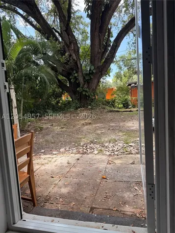 2123 NW 93rd Street Miami FL 33147