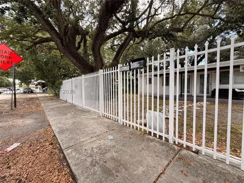 2123 NW 93rd Street Miami FL 33147