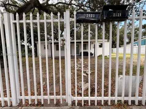 2123 NW 93rd Street Miami FL 33147