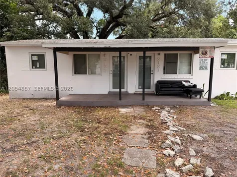 2123 NW 93rd Street Miami FL 33147