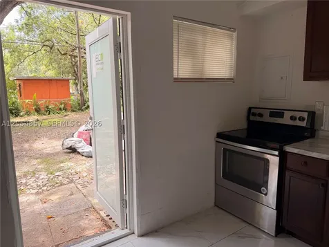 2123 NW 93rd Street Miami FL 33147