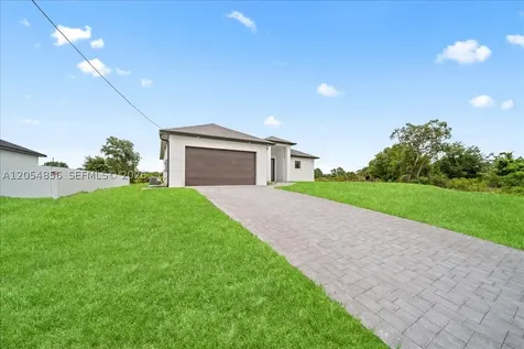 3371 Meadow Road Lehigh Acres FL 33974