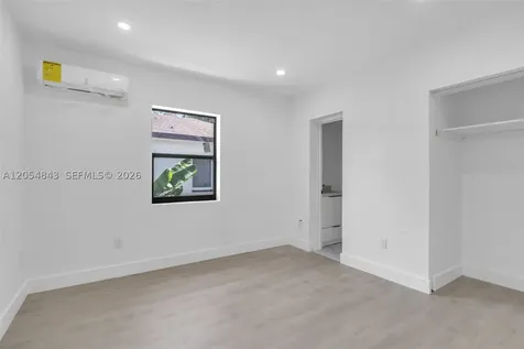 2121 NW 86th Terrace Miami FL 33147