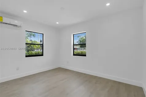 2121 NW 86th Terrace Miami FL 33147