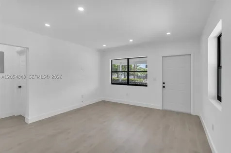 2121 NW 86th Terrace Miami FL 33147