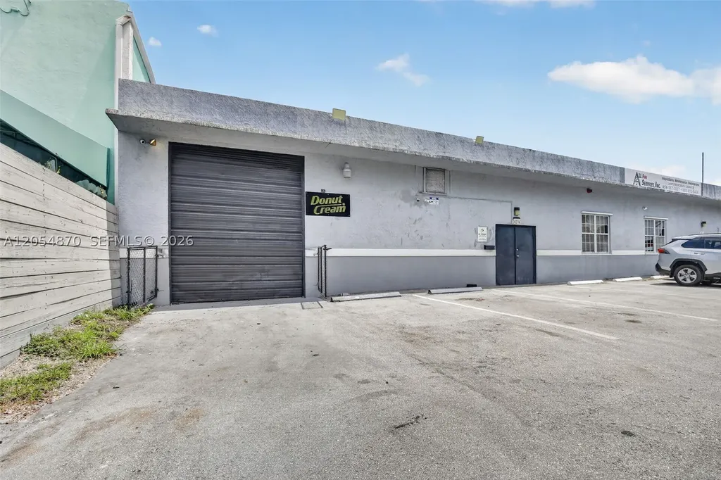 2027 Sherman Street Hollywood FL 33020