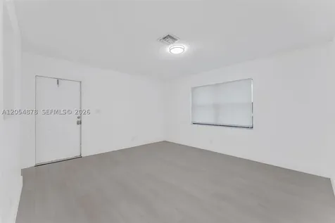 19 SE 4th Terrace Dania Beach FL 33004