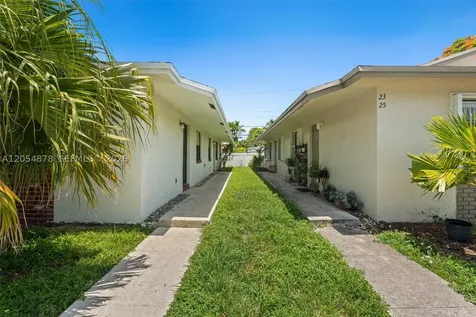 19 SE 4th Terrace Dania Beach FL 33004