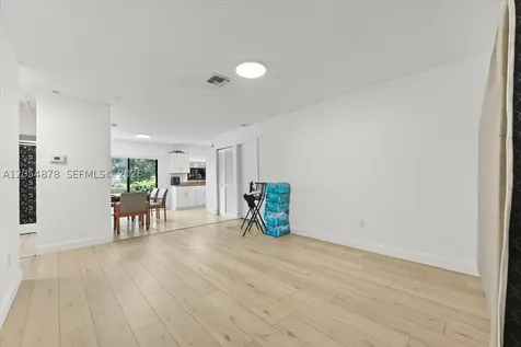 19 SE 4th Terrace Dania Beach FL 33004