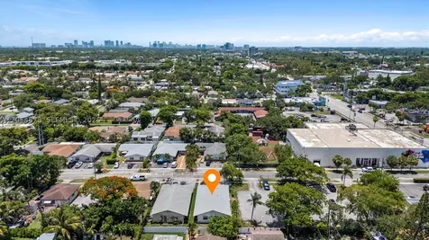 19 SE 4th Terrace Dania Beach FL 33004