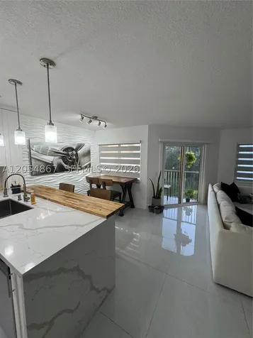 500 SW 130th Terrace Pembroke Pines FL 33027
