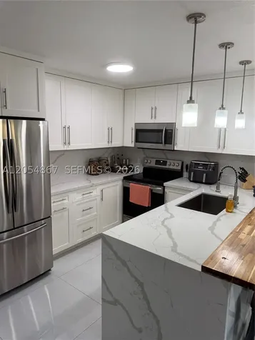500 SW 130th Terrace Pembroke Pines FL 33027