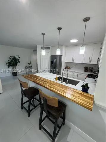 500 SW 130th Terrace Pembroke Pines FL 33027