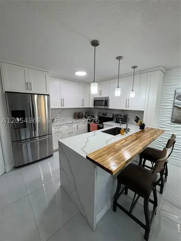 500 SW 130th Terrace Pembroke Pines FL 33027