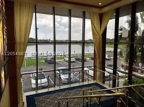 500 SW 130th Terrace Pembroke Pines FL 33027