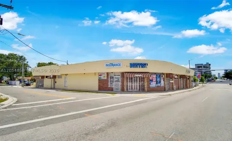 721 NW 21st Court Miami FL 33125