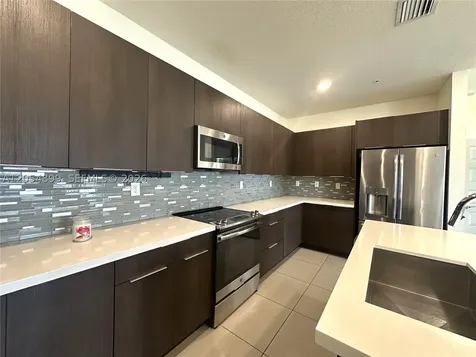 4713 NW 84th Court Doral FL 33166