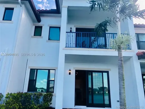 1409 SW 113th Avenue Pembroke Pines FL 33025