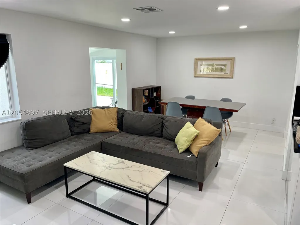 6610 Cody Street Hollywood FL 33024