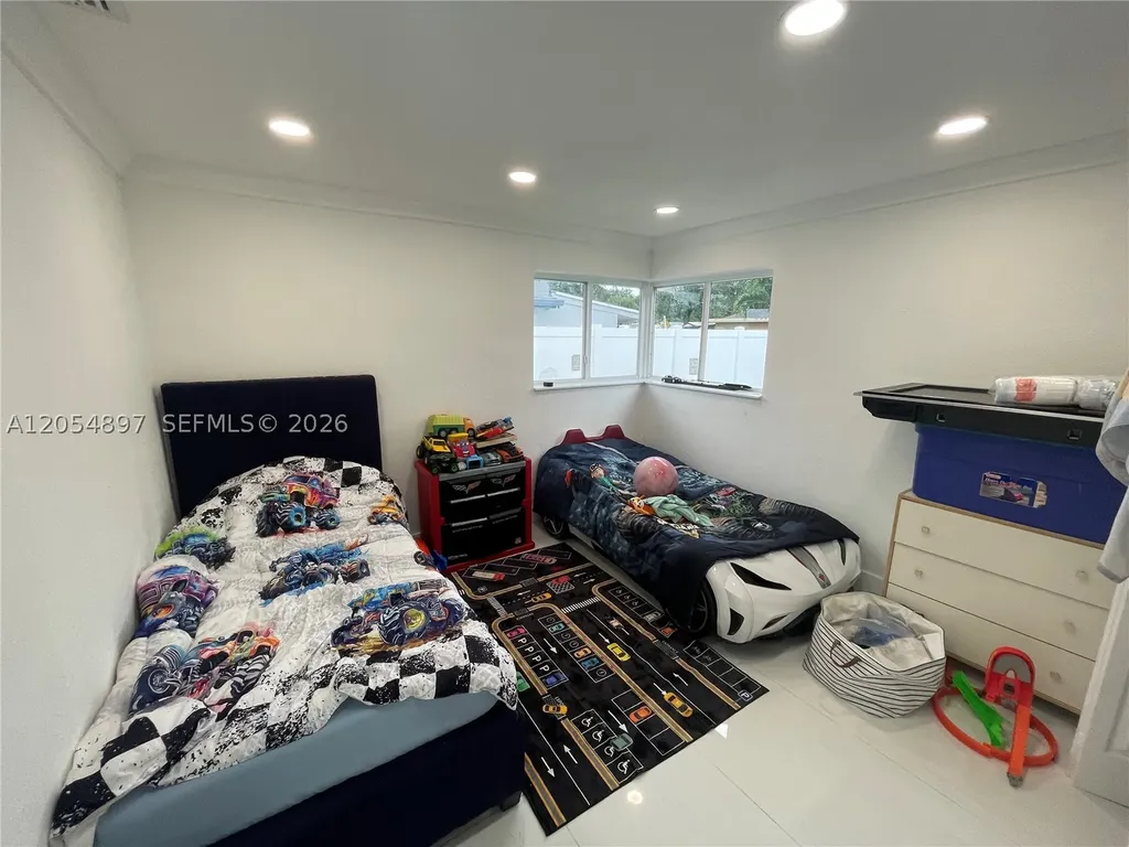 6610 Cody Street Hollywood FL 33024
