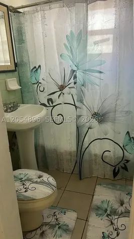 1904 NW 71st Street Miami FL 33147