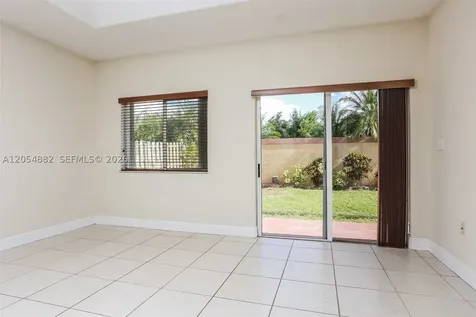 213 SW 15th Place Homestead FL 33030