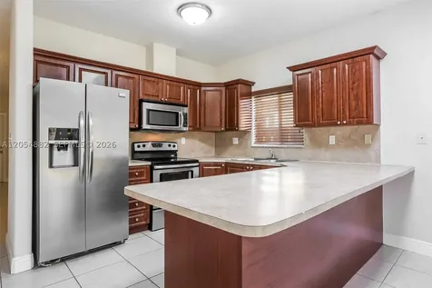 213 SW 15th Place Homestead FL 33030