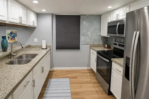 3541 NW 99th Terrace Sunrise FL 33351