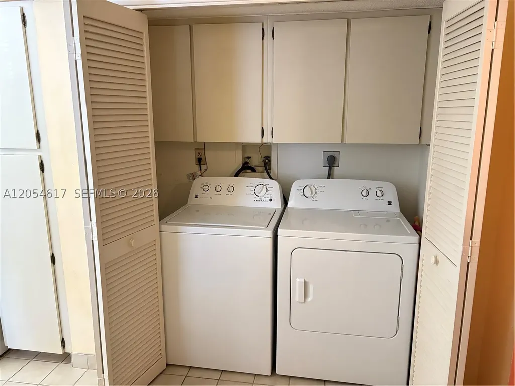 4280 Oaks Terrace Pompano Beach FL 33069