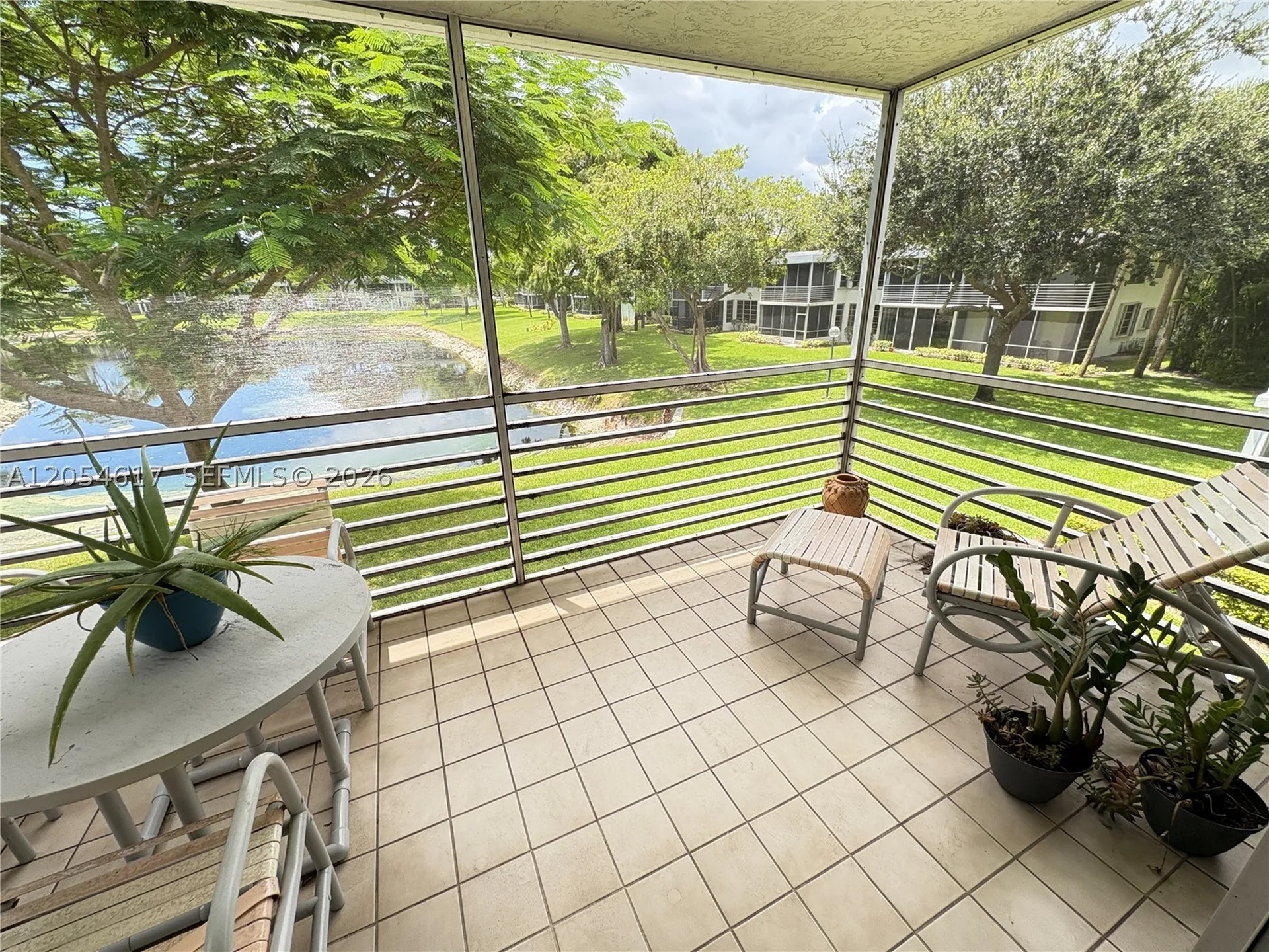 4280 Oaks Terrace Pompano Beach FL 33069