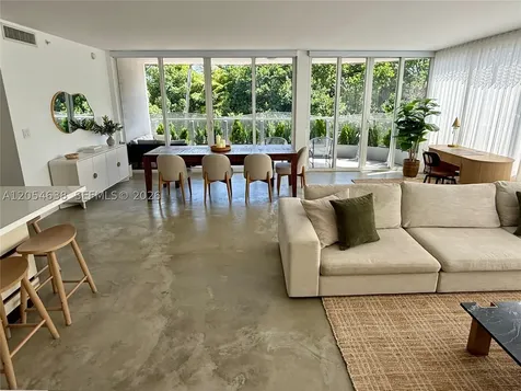 2155 Washington Court Miami Beach FL 33139