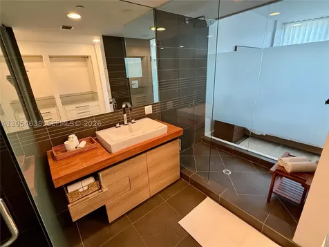 2155 Washington Court Miami Beach FL 33139