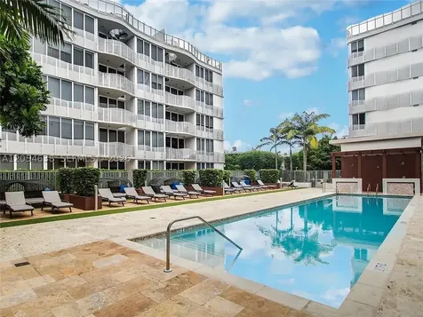 2155 Washington Court Miami Beach FL 33139